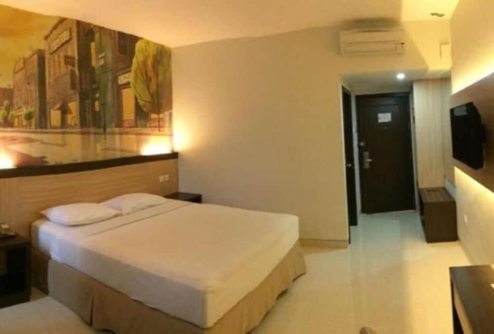 Yello Hotel Samarinda Exterior foto