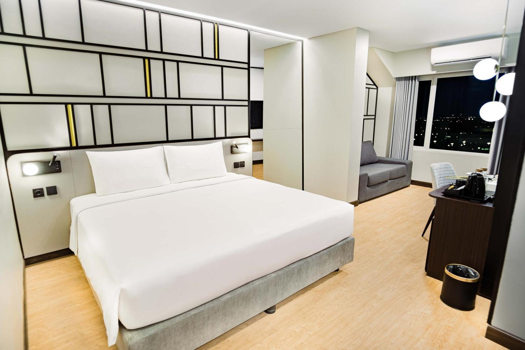 Yello Hotel Samarinda Exterior foto